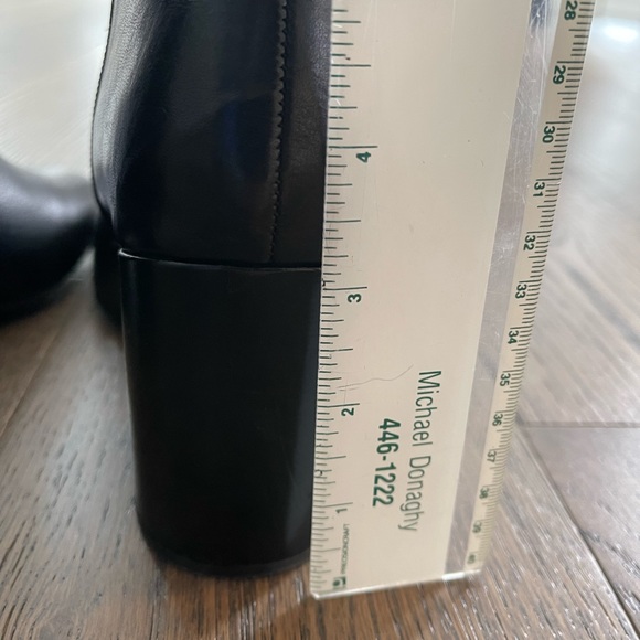 Black Leather Aldo Ankle Booties 7.5 GUC - Picture 10 of 10